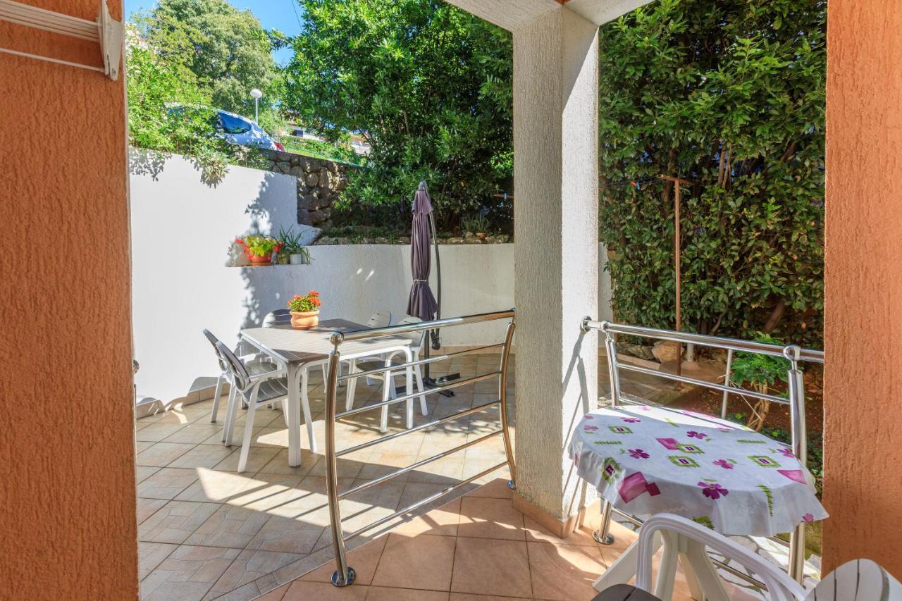 Apartments Zorica Dramalj Extérieur photo