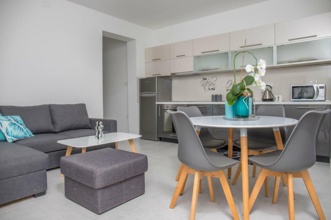 Apartments Zorica Dramalj Extérieur photo