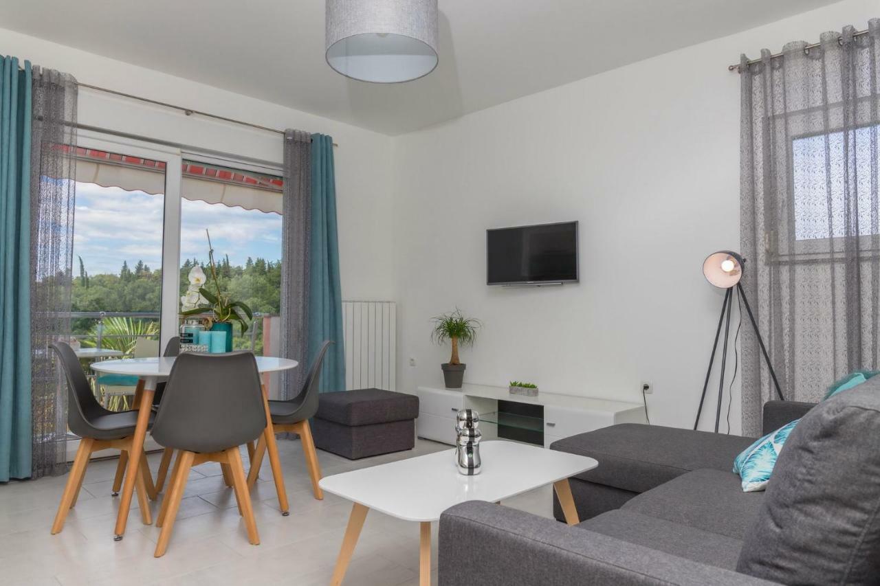Apartments Zorica Dramalj Extérieur photo